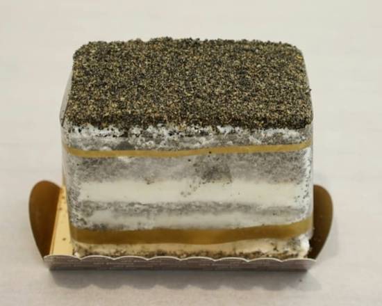 Black Sesame Cake 黑芝麻蛋糕 切件
